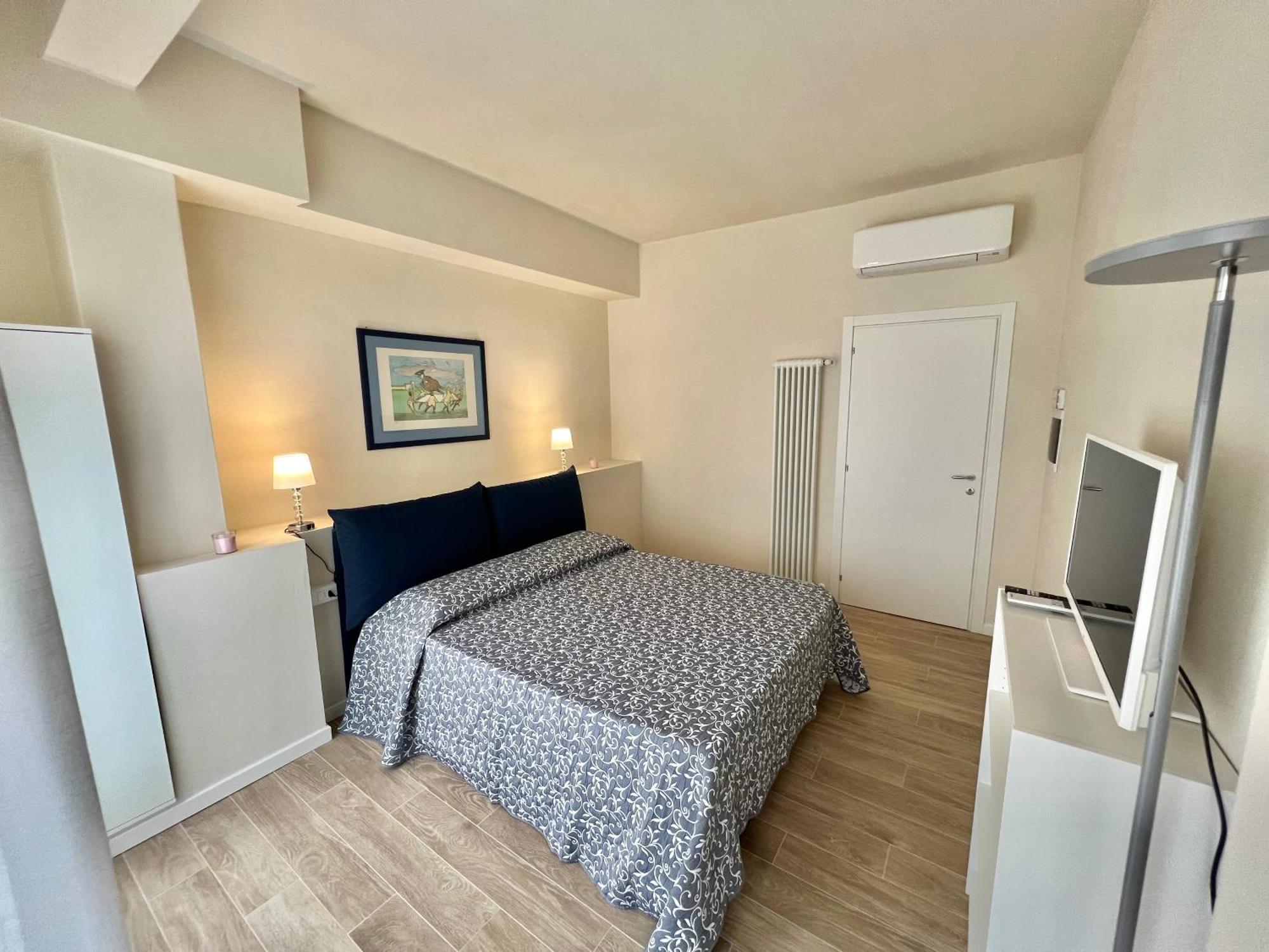 F&F Rooms Pisa Bagian luar foto