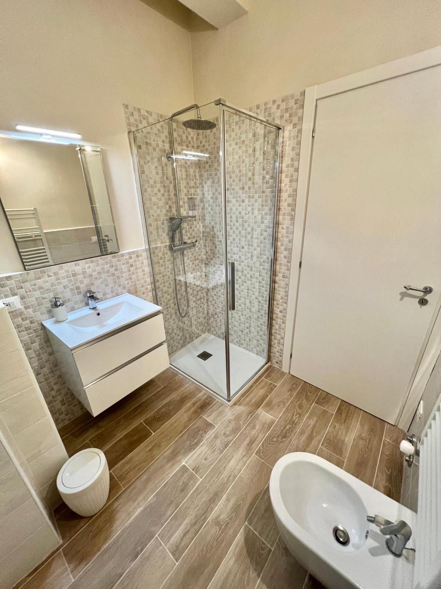 F&F Rooms Pisa Bagian luar foto